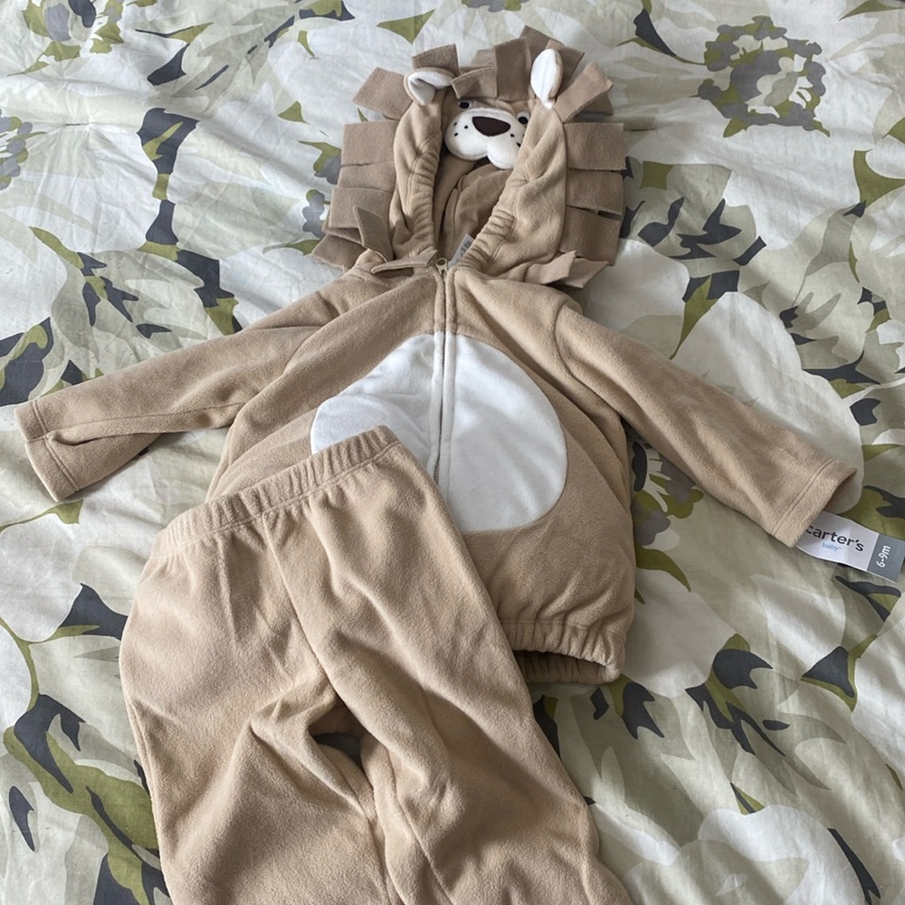 Carters 2 piece Lion Costume